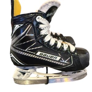 Used Bauer Supreme Matrix Skates Size Y10.5EE