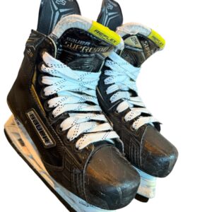 Used Bauer Supreme 2S Skates Size 4.5