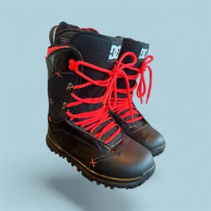 Used DC Karma Snowboard Boots Size 8 Woman's